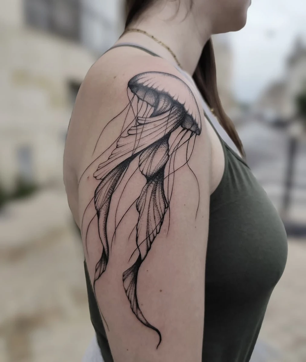 Travail de Mae Tattoo Artist