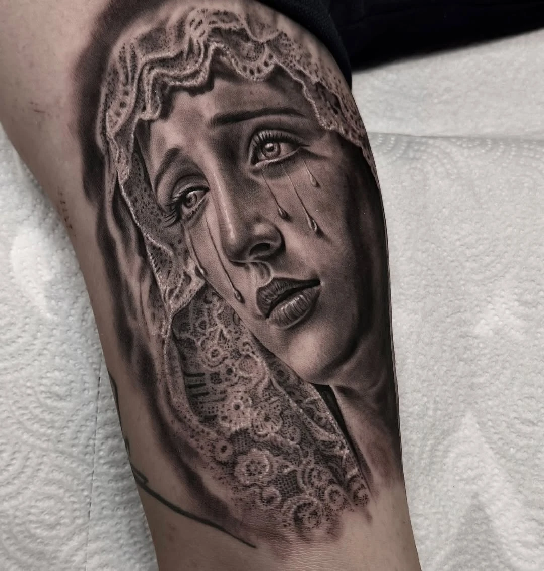 Siz benim neler çektiğimi nereden bileceksiniz ✨🫨 #ilyasargin #argtattoogallery #tattoo #portraittattoo #ink #türkiye #istanbul #kadıköy #mitologia
